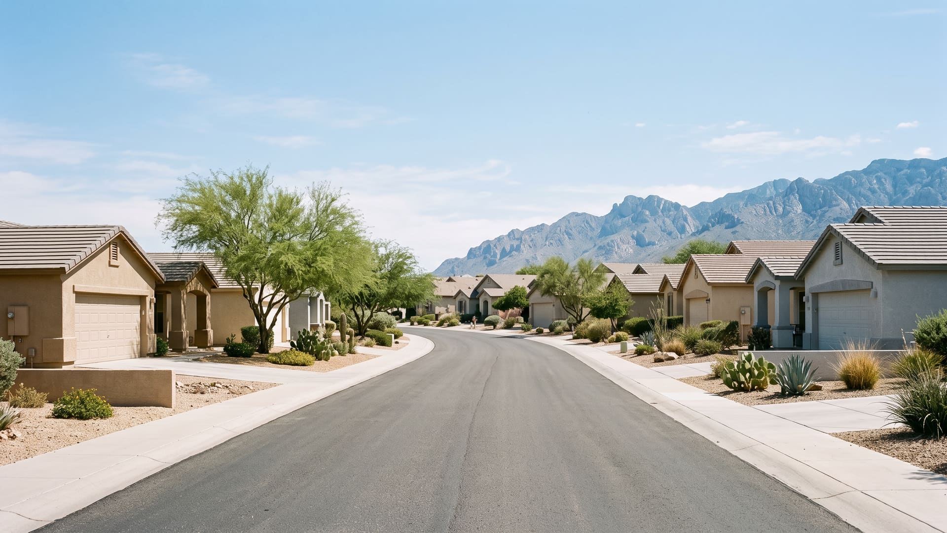 Canyon Shadows, Oro Valley, AZ — Suburban neighborhood. Avg. sale price $374,956.