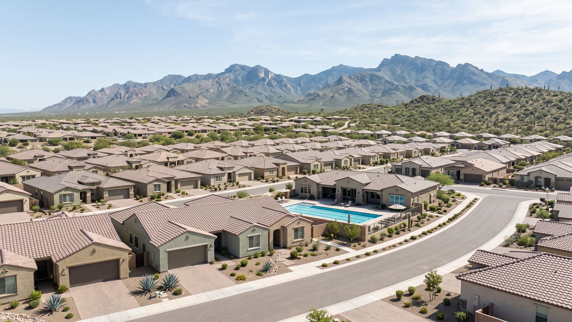Del Webb at Rancho del Lago, Vail, AZ — 55+ neighborhood. Avg. sale price $385,000.