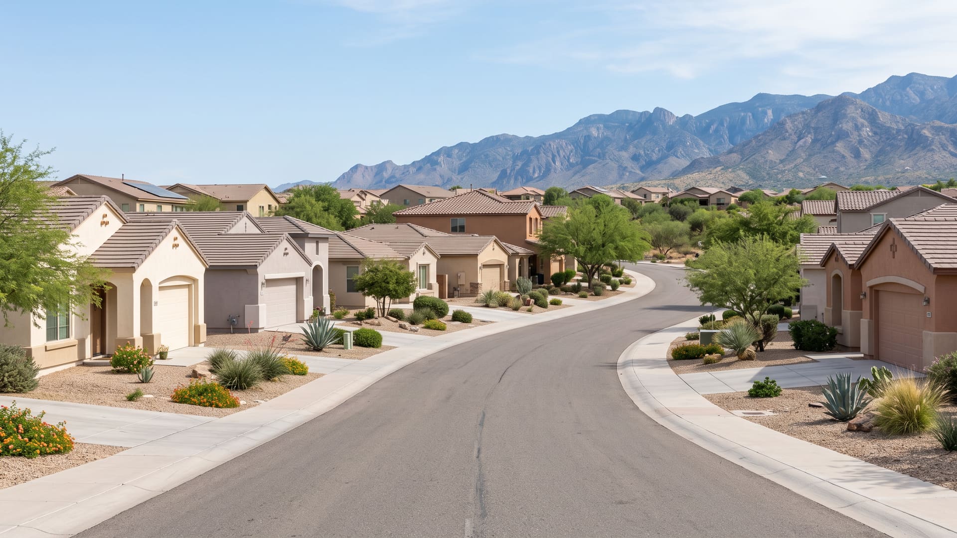 La Cholla Estates, Oro Valley, AZ — Suburban neighborhood with Amphitheater USD (Wilson K-8, Ironwood Ridge High) schools. Avg. sale price $548,352.