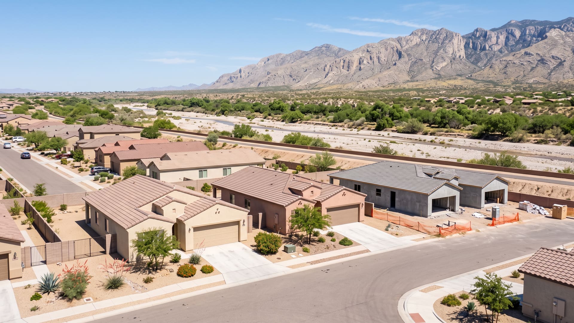 Rivers Edge, Oro Valley, AZ — Suburban neighborhood. Avg. sale price $613,000.